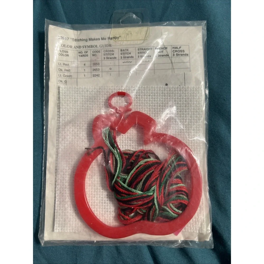 Bucilla‎ Mini Keepsakes Counted Cross Stitch Stitching Makes Me Happy 32617 4